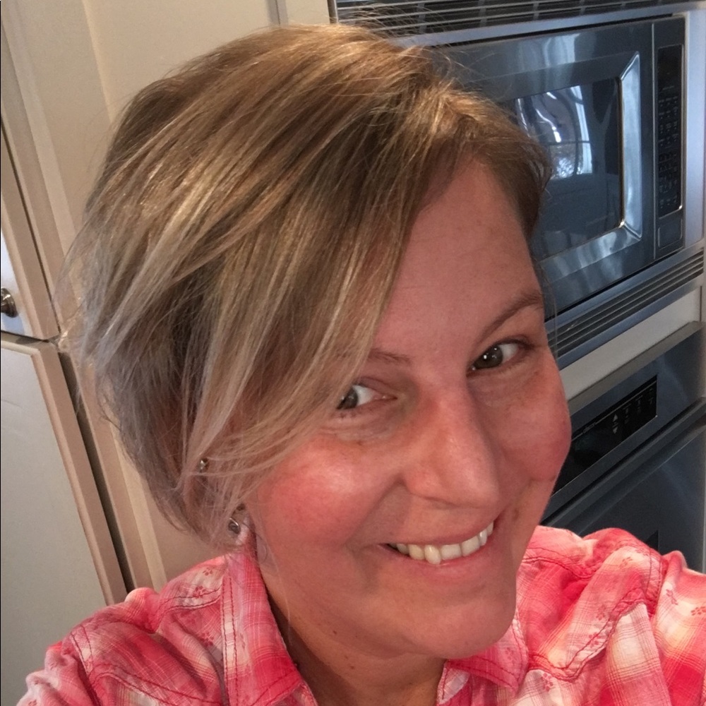 Meet your Posher, Amy
